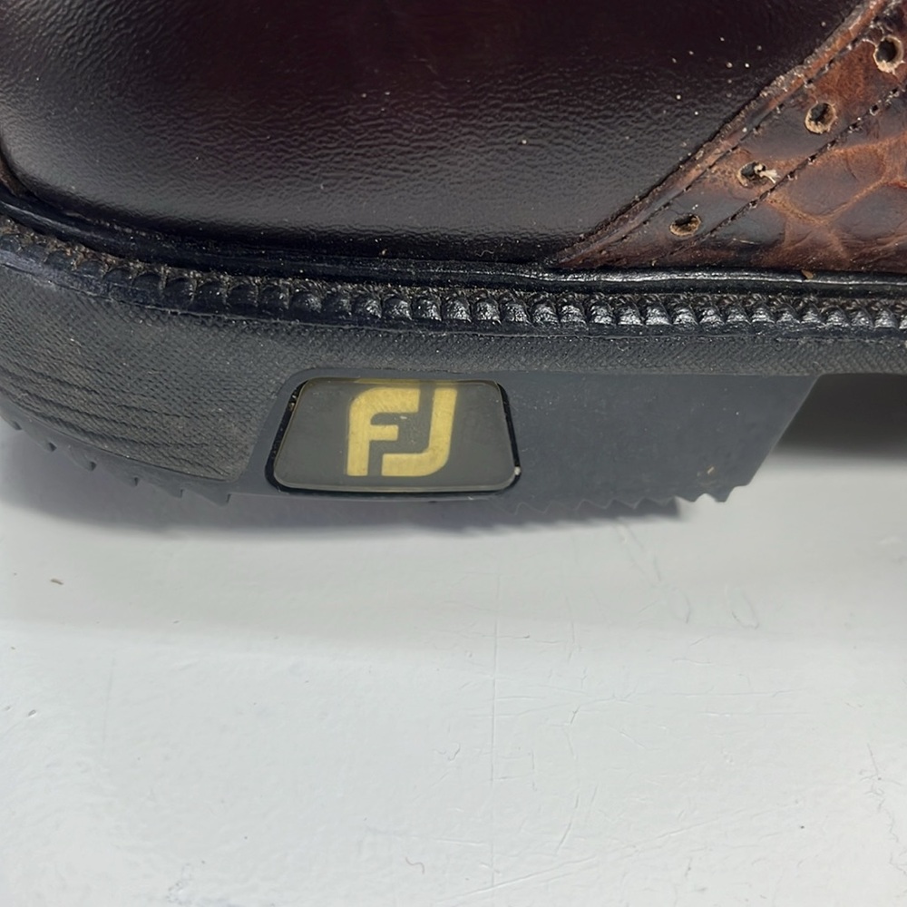 FootJoy ICON Brown & Tan Leather Oxford Style Spike Golf Shoe - Picture 8 of 10